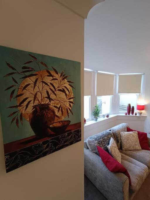 Seafront Apartment In イーストボーン エクステリア 写真